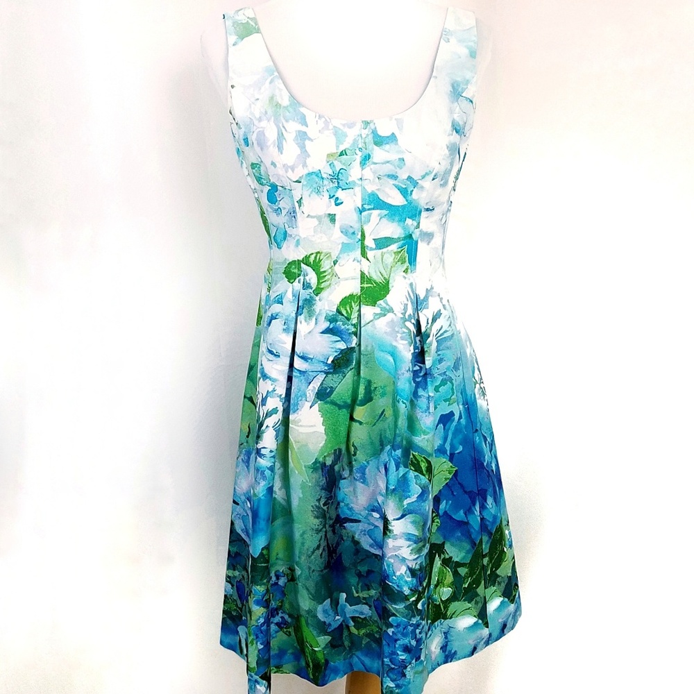 Nine West Fit & Flare Dress 4 Blue Floral Pockets - Picture 1 of 8